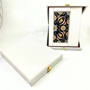 Kütahya 10*20 Çini Karo Ahşap Çerçeveli Deri Kutulu Plaket görsel 2