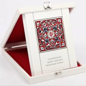 Kütahya 10*10 Çini Karo Ahşap Çerçeveli Deri Kutulu Plaket
